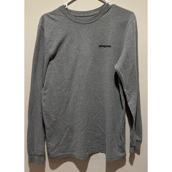 Patagonia Men's Long-Sleeved P-6 Logo Responsibilit-Tee Size‎ Small - Grey - Picture 1 of 8